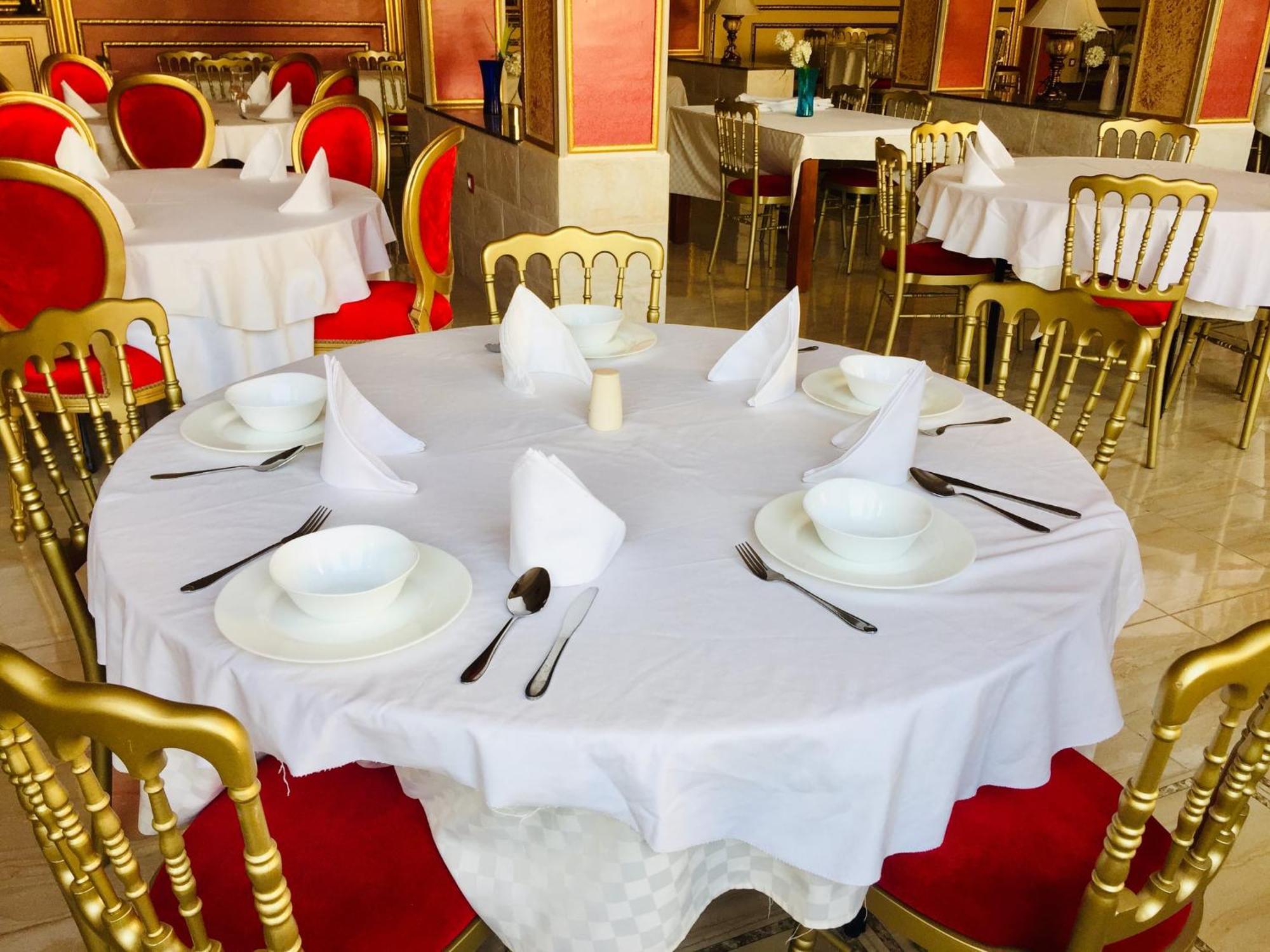 Hotel Les Ambassadeurs